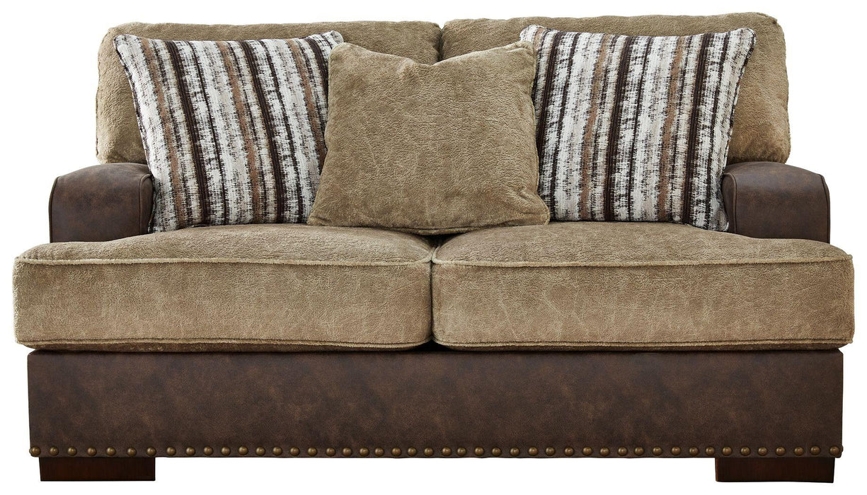 Alesbury - Loveseat