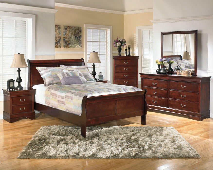 Alisdair - Sleigh Bed