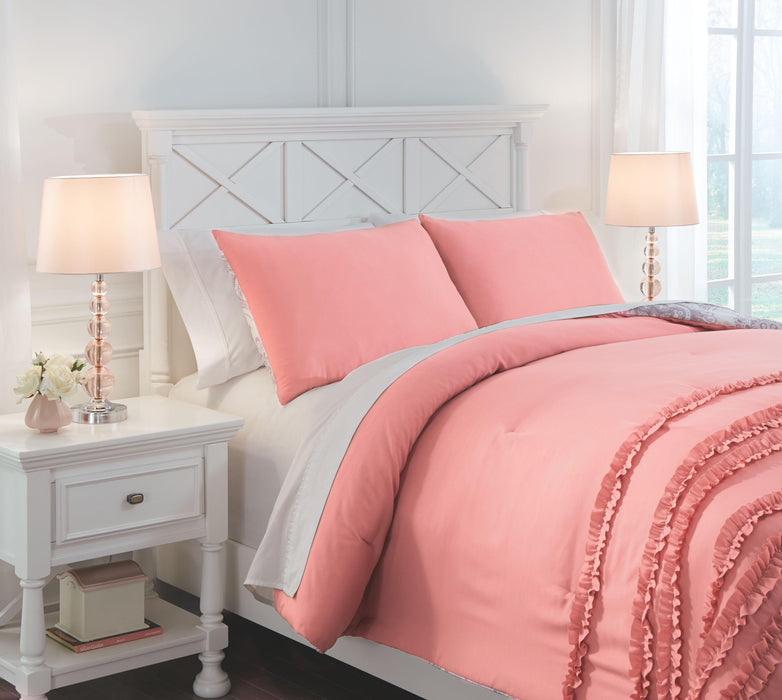 Avaleigh - Comforter Set