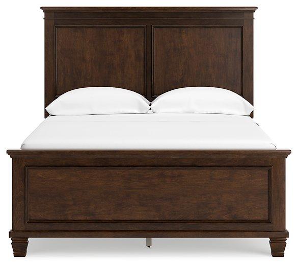 Danabrin Panel Bed