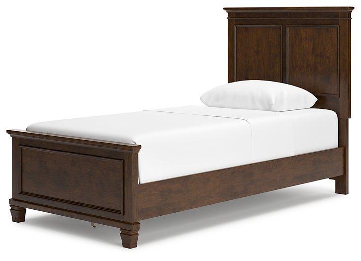 Danabrin Panel Bed