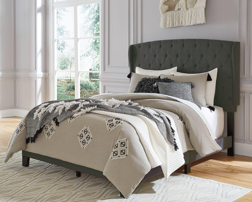 Vintasso - Upholstered Bed