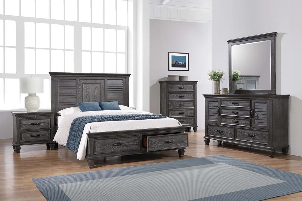 G205733 E King Bed 4 Pc Set