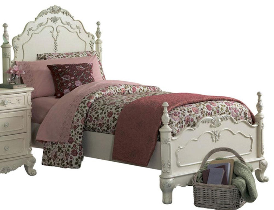 Cinderella Full Poster Bed in Antique White 1386FNW-1*