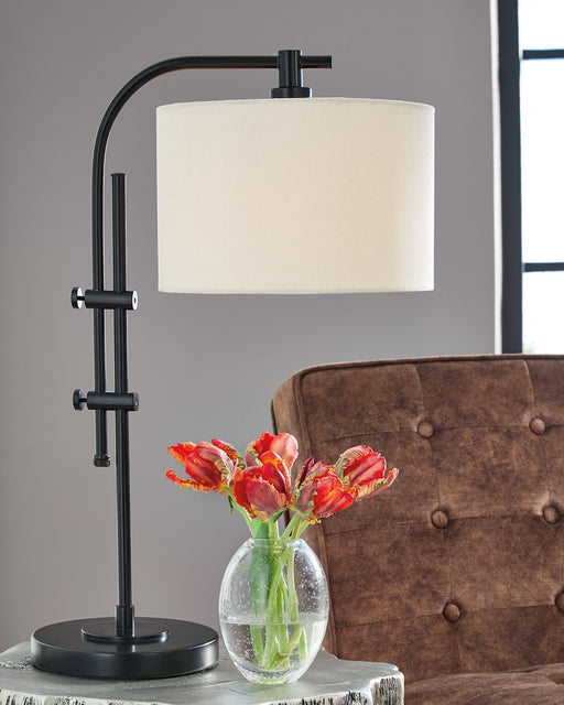 Baronvale 2-Piece Lamp Set image